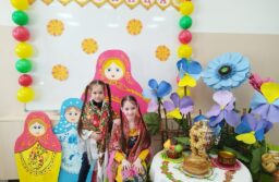В воскресной школе Казанского собора  прошел праздник «Масленица»