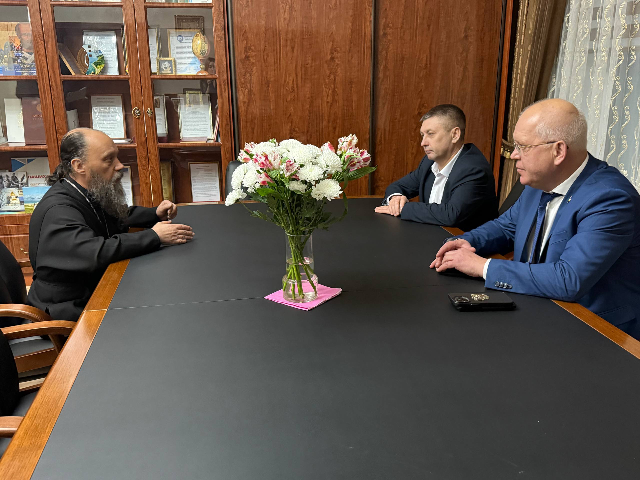 photo_5222158681632345332_w