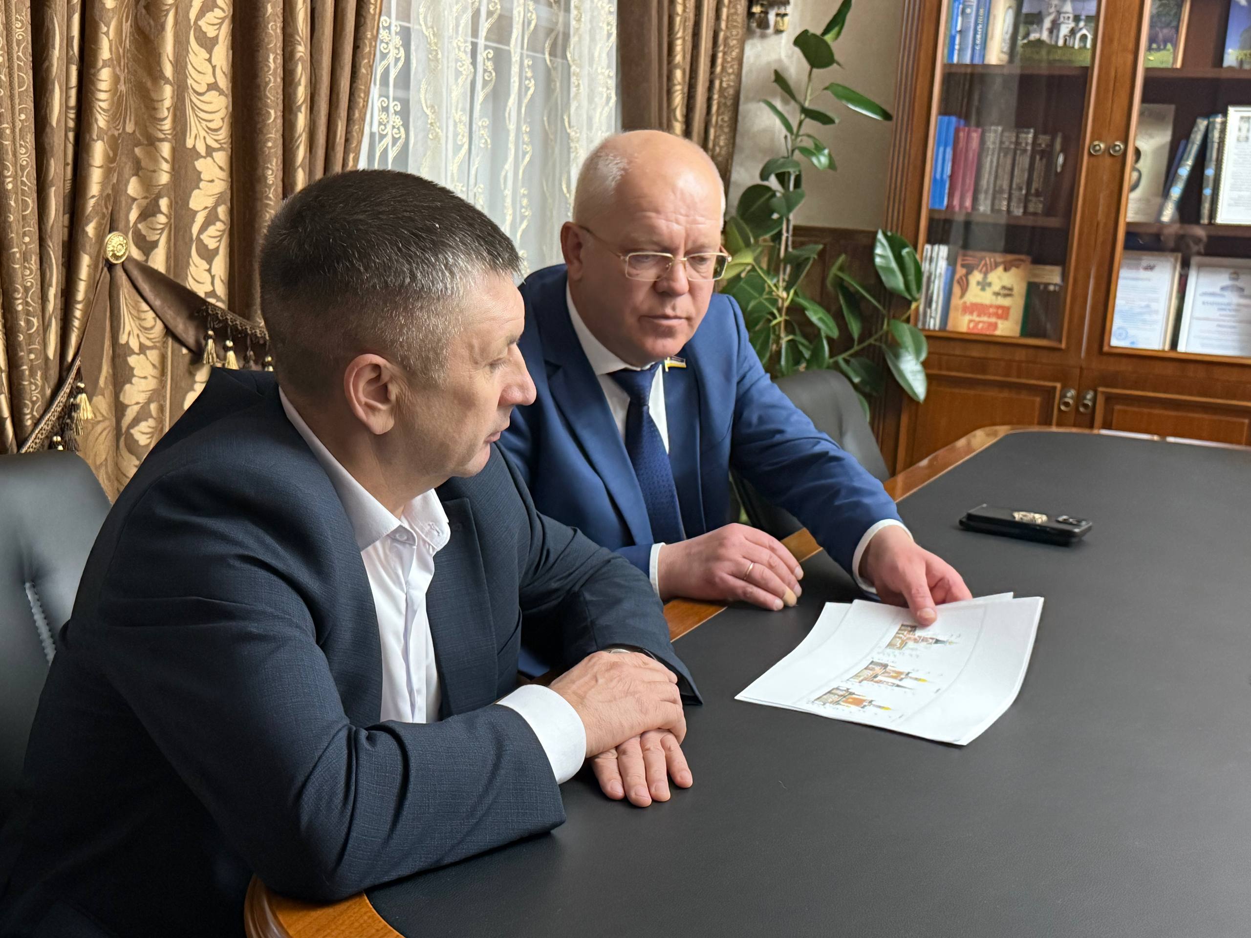 photo_5222158681632345366_w