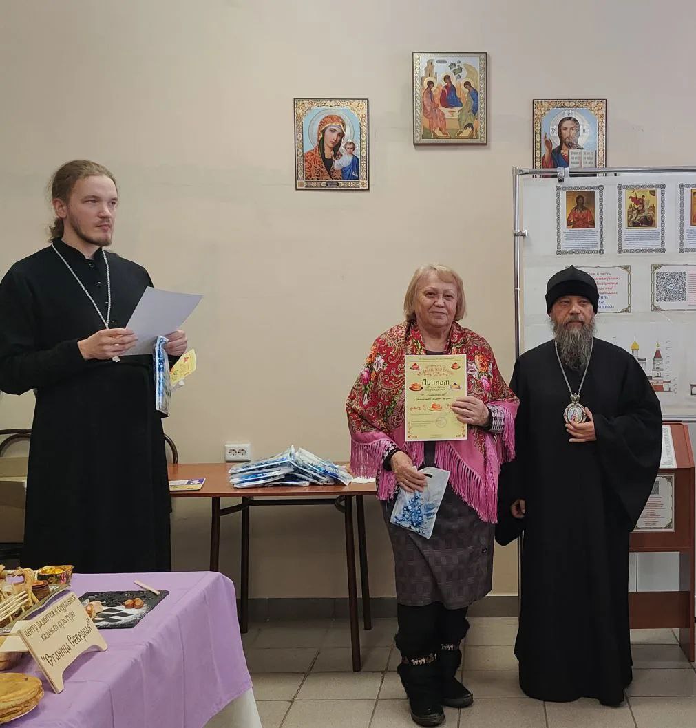 photo_5251336980044388013_y