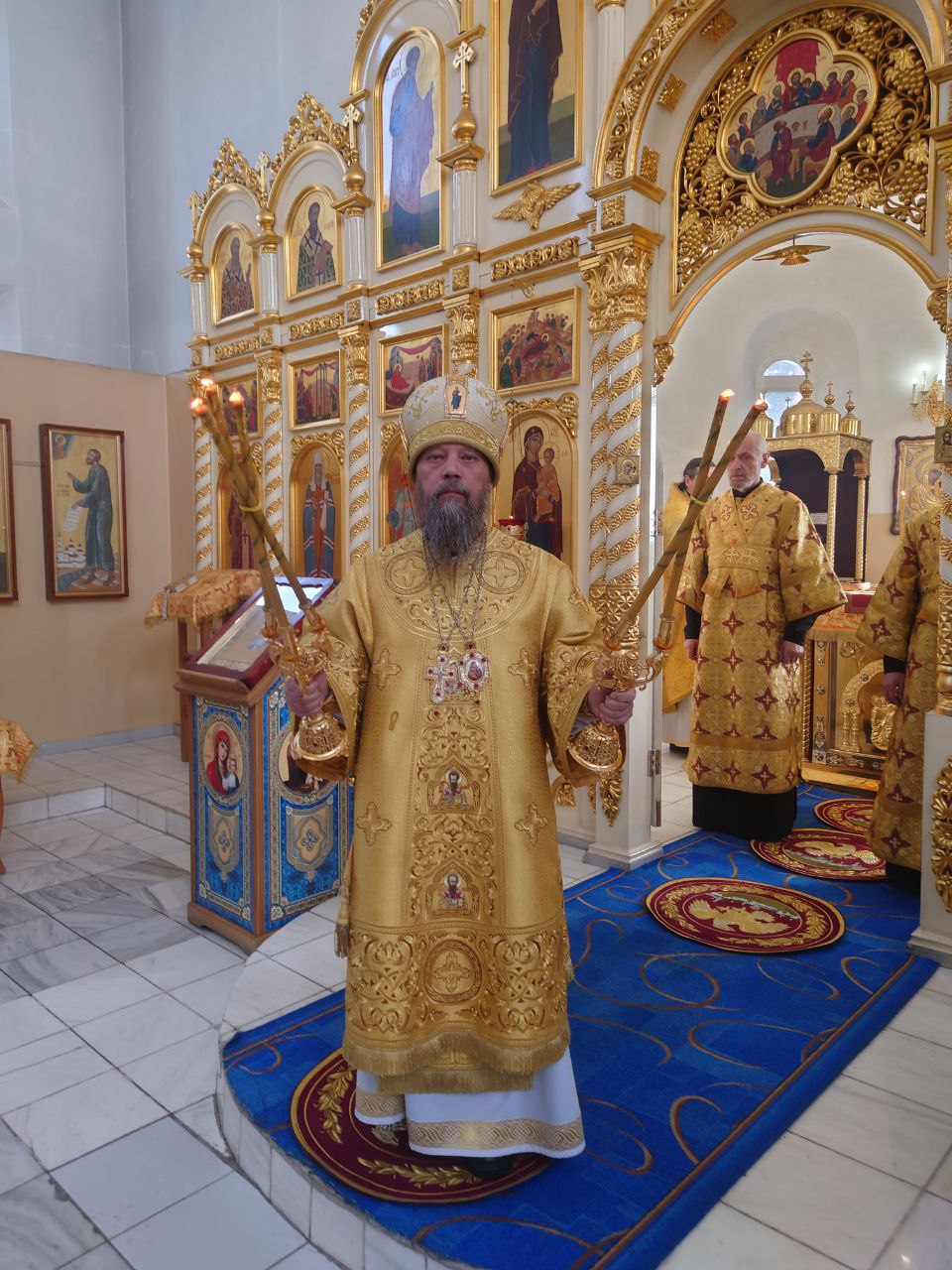 photo_5251556062031189698_y