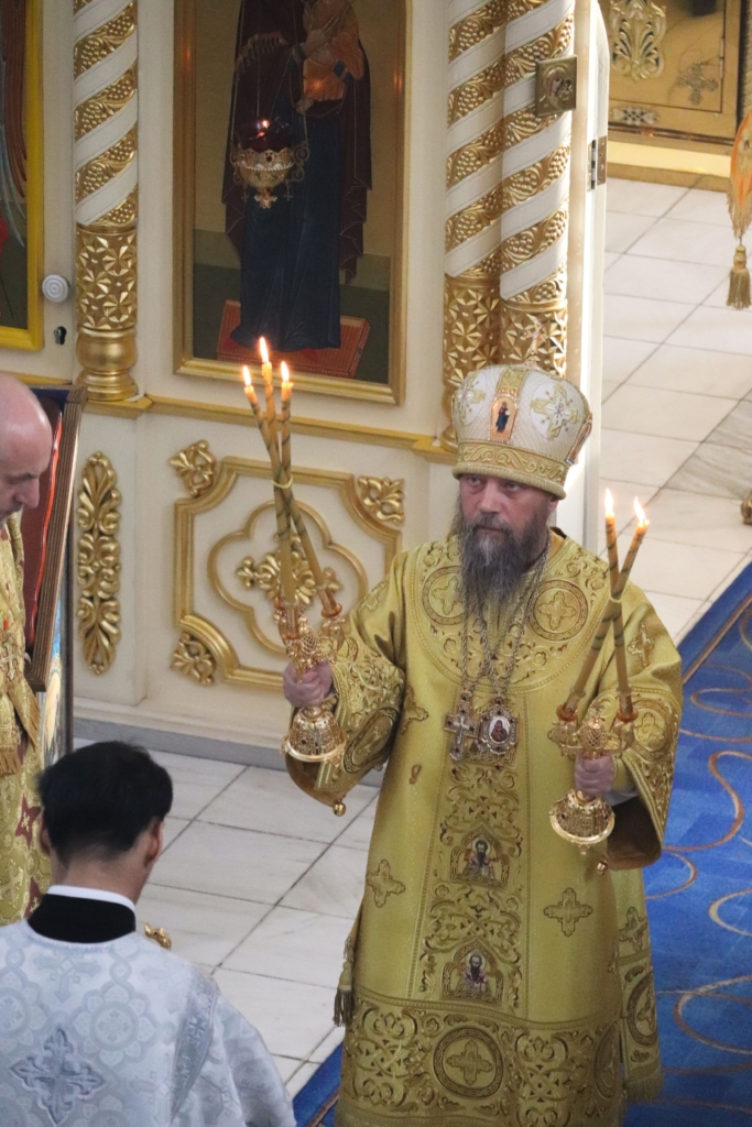 photo_5829184654597098733_w